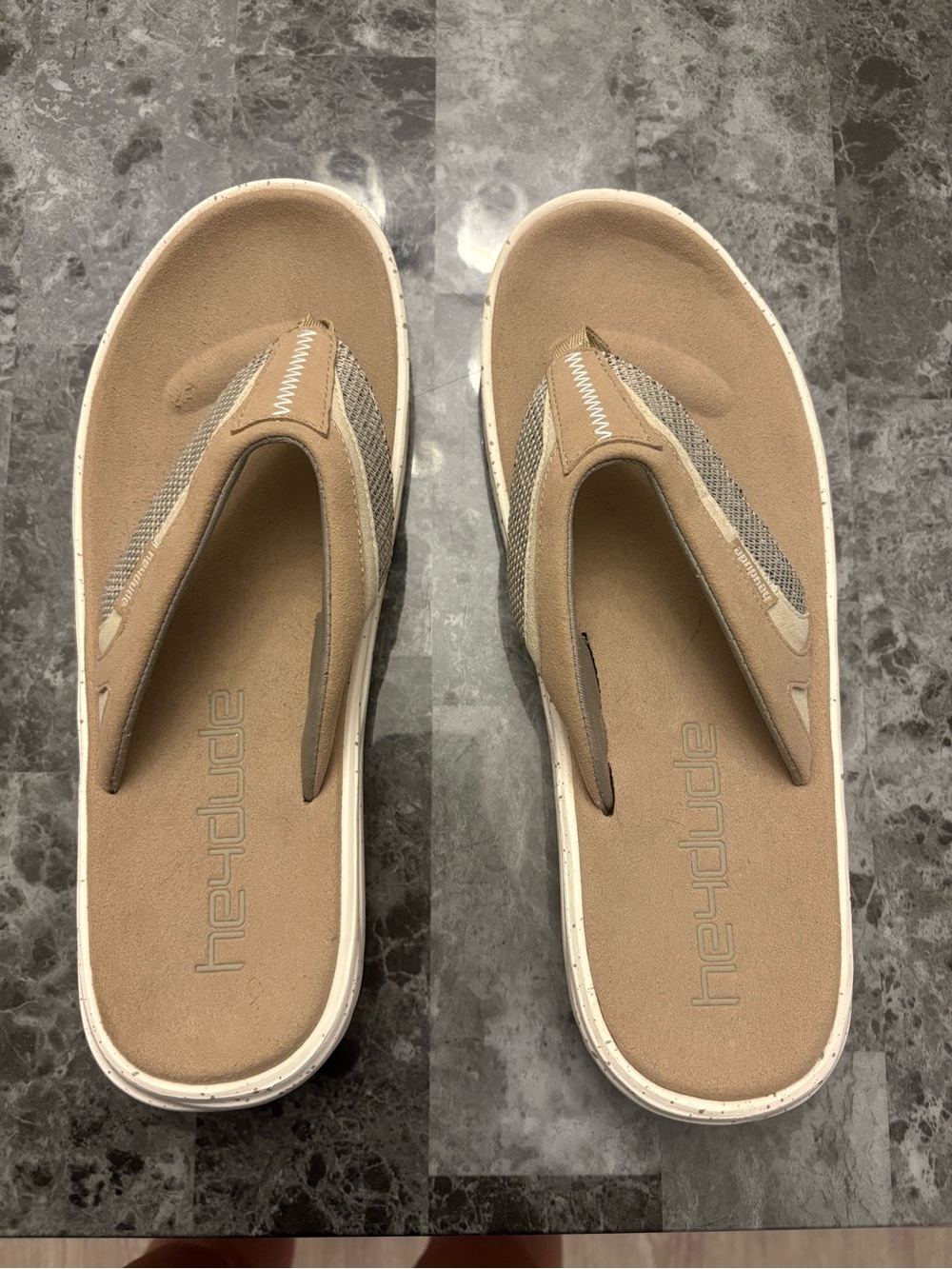 Hey Dude Men’s Tan & White Flip Flop Sandals
